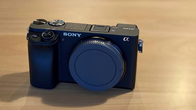 SONY α6400 のボディー