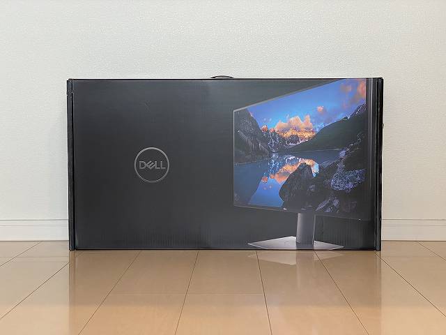 DELL U2720QMの外箱画像