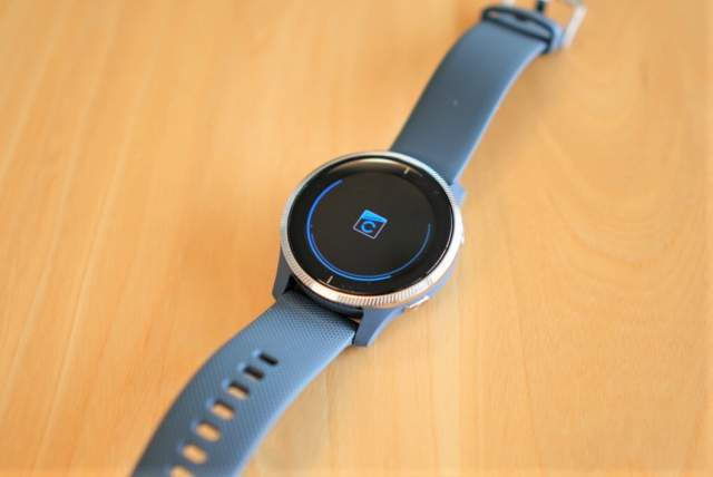 Garmin VENU を Garmin Connectにペアリングしている様子