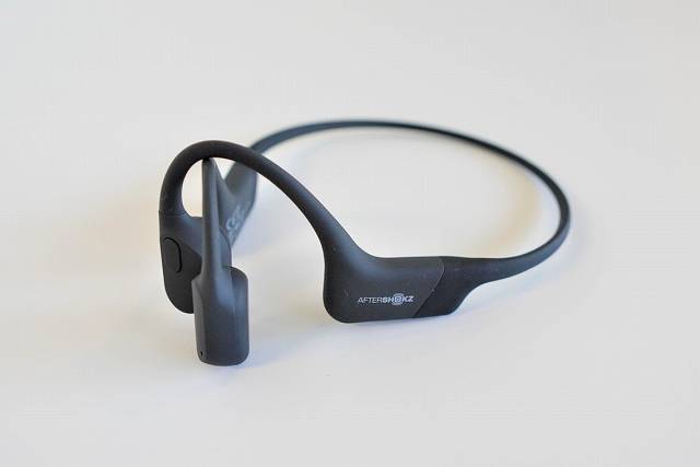 AfterShokz AEROPEX の全体画像