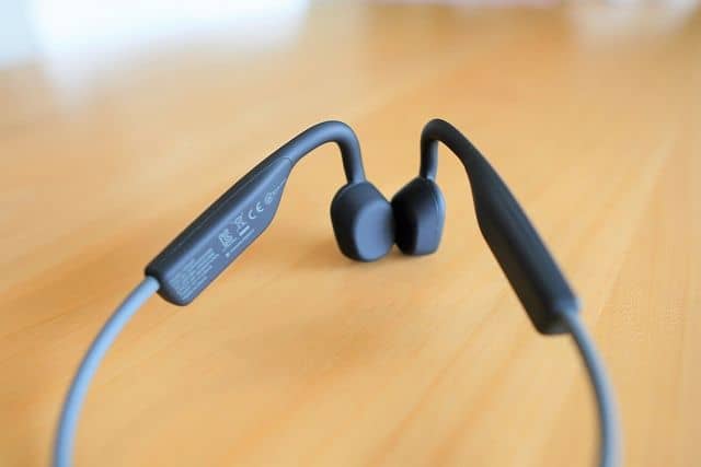 AfterShokz OpenMove の振動部の内側の画像