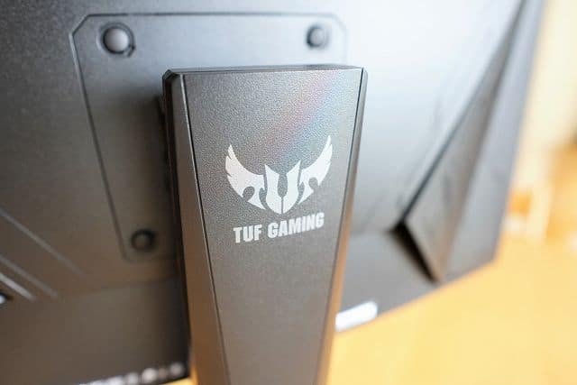 ASUS TUF Gaming VG27VQ の支柱背面の画像