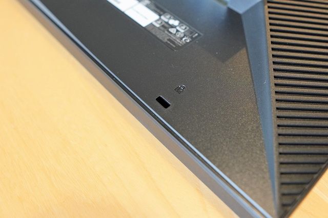 ASUS ProArt PA278QVのケンジントンロック部分の拡大画像