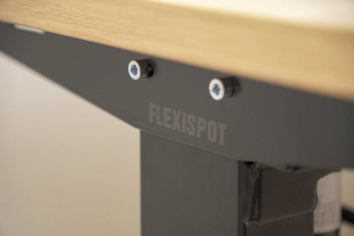 FLEXISPOT EG1のフレーム部分の拡大画像