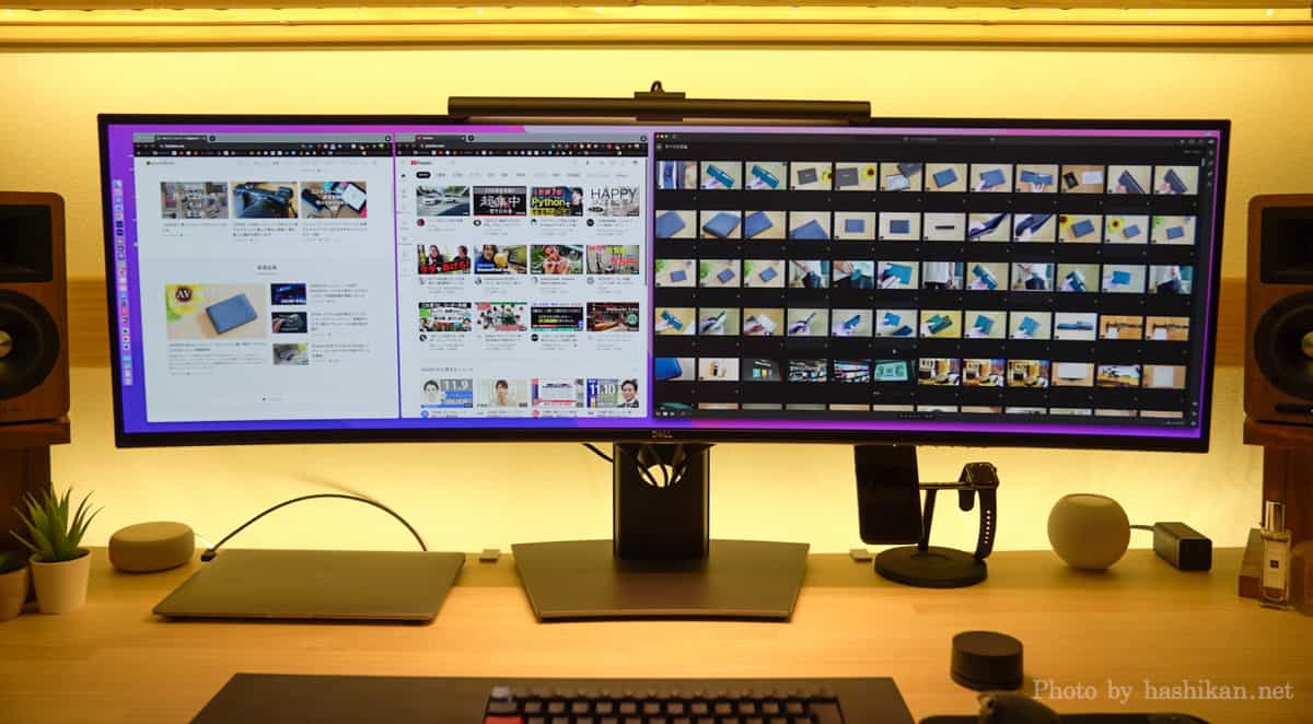 Dell U4919DWでブログとYoutubeを見ながらLightRoomで写真現像している様子の画像