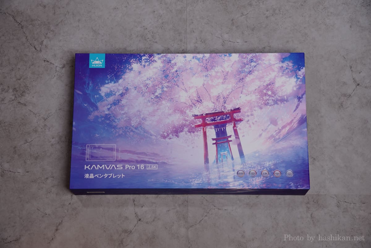 HUION Kamvas Pro 16(2.5K) の外箱