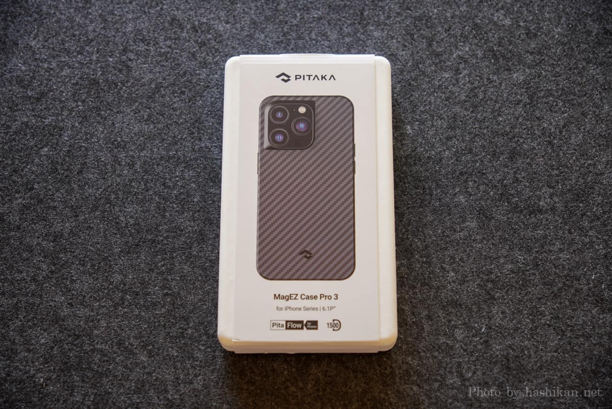 PITAKA MagEZ Case Pro3 の外箱